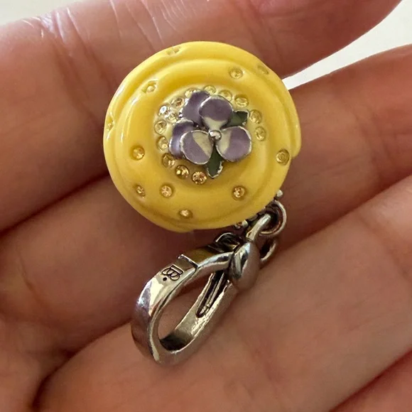 Juicy Couture Yellow and Purple cupcakes charms - Picture 2 of 7
